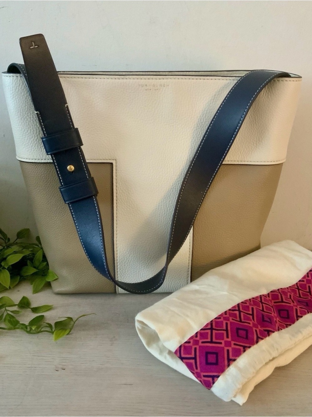 TORY BURCH BLOCK-T COLORBLOCK HOBO PEBBLED LEATHER SHOULDER BAG NWT